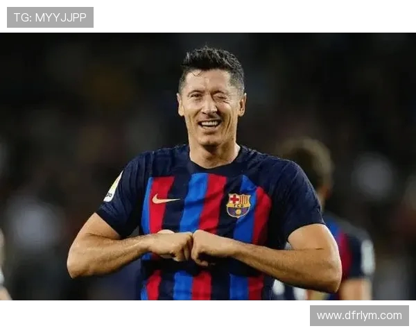 世体：引进小蜘蛛非常困难，巴萨高层越来越关注凯恩